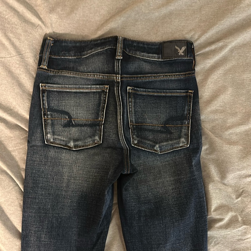 American Eagle high-rise jegging dark wash holes